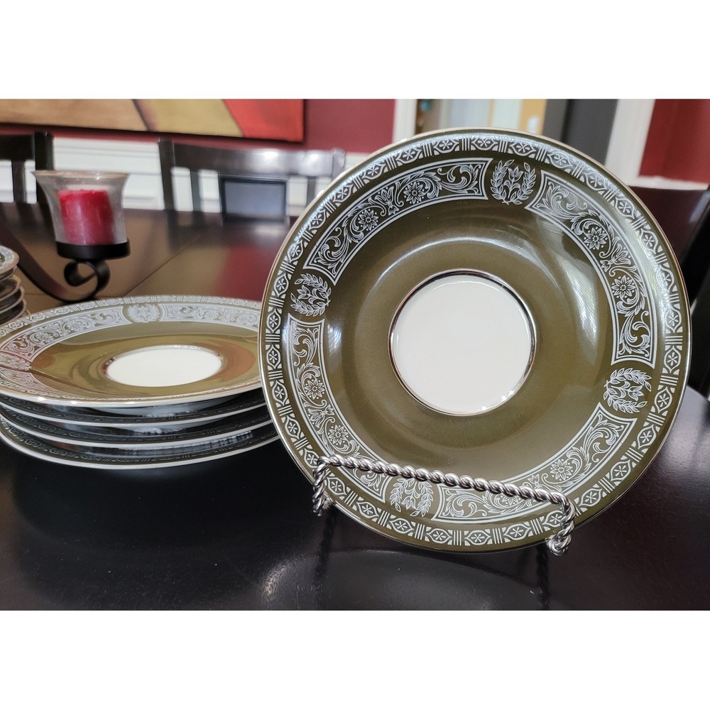 Forest Damask Saucer, Handcrafted Ceramic Saucer with Enchanting Woodland Design